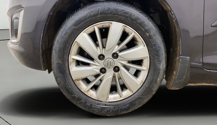 2015 Maruti Swift ZDI, Diesel, Manual, 83,737 km, Left Front Wheel