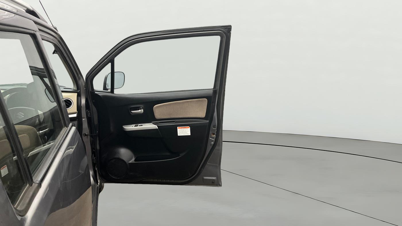 2018 Maruti Wagon R 1.0 LXI CNG, CNG, Manual, 45,243 km, RHS Front Door