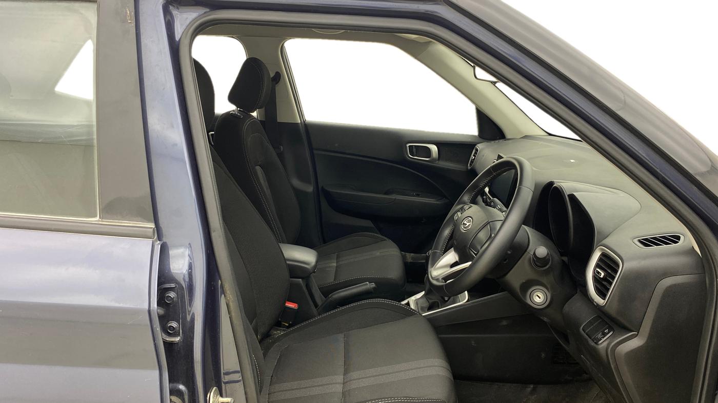 2021 Hyundai VENUE S+ 1.2, Petrol, Manual, 23,851 km, Right Side Front Door Cabin
