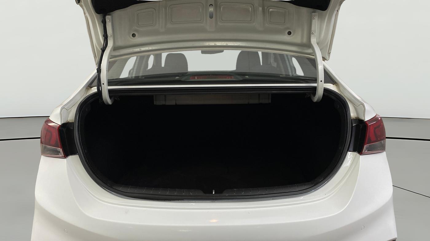 2018 Hyundai Verna 1.6 VTVT SX, Petrol, Manual, 48,461 km, Boot Open Zoomed View