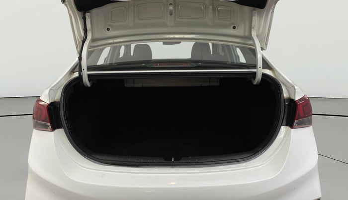 2018 Hyundai Verna 1.6 VTVT SX, Petrol, Manual, 48,551 km, Boot Open Zoomed View