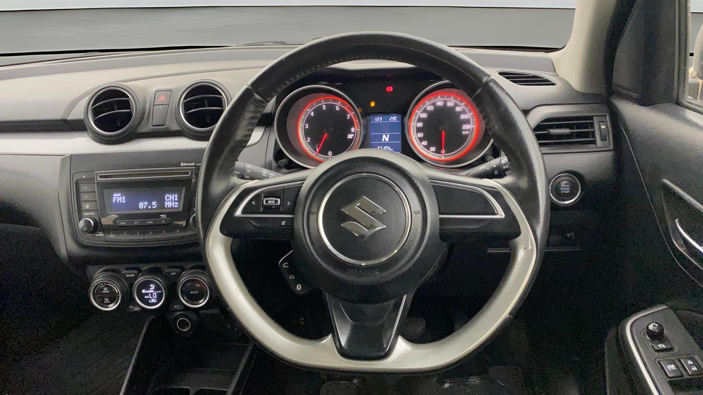 2018 Maruti Swift ZXI AMT, Petrol, Automatic, 37,103 km, Steering Wheel Close Up
