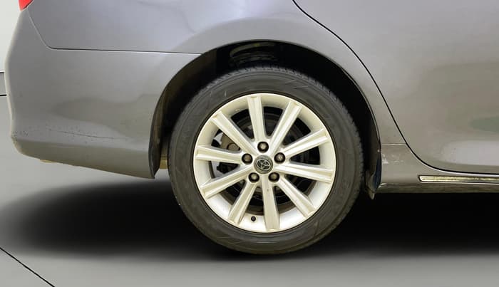 2014 Toyota Camry HYBRID, Hybrid, Automatic, 36,147 km, Right Rear Wheel