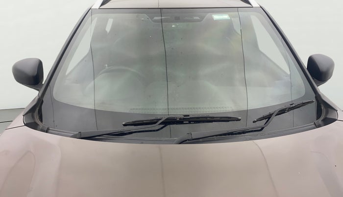 2024 Nissan MAGNITE  XE AMT EZ Shift, Petrol, Automatic, 15,857 km, Front Windshield