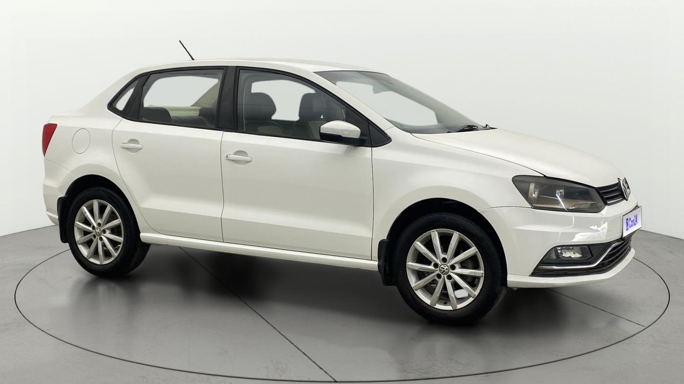2017 Volkswagen Ameo HIGHLINE1.2L PLUS 16 ALLOY, Petrol, Manual, 1,31,623 km, Right Front Diagonal