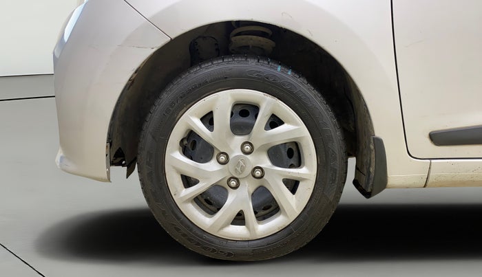 2017 Hyundai Grand i10 SPORTZ (O) 1.2 KAPPA VTVT, Petrol, Manual, 79,962 km, Left Front Wheel