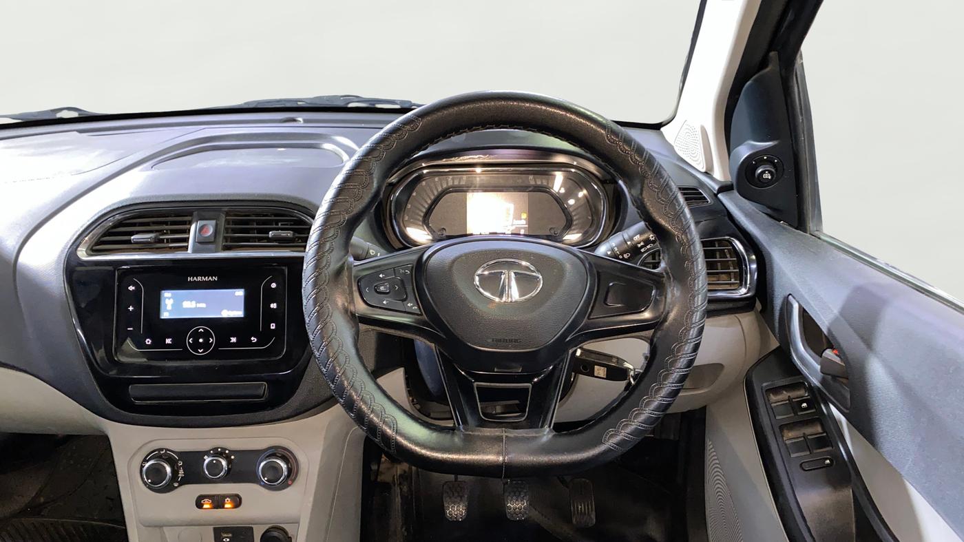 2023 Tata Tiago XT PETROL, Petrol, Manual, 15,665 km, Steering Wheel Close Up
