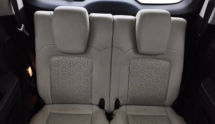 2023 Tata Safari XZA PLUS O 6STR, Diesel, Automatic, 33,899 km, Third Seat Row ( optional )