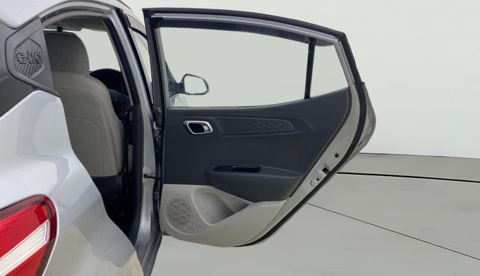 2019 Hyundai GRAND I10 NIOS SPORTZ AMT 1.2 KAPPA VTVT, Petrol, Automatic, 40,111 km, RHS Rear Door