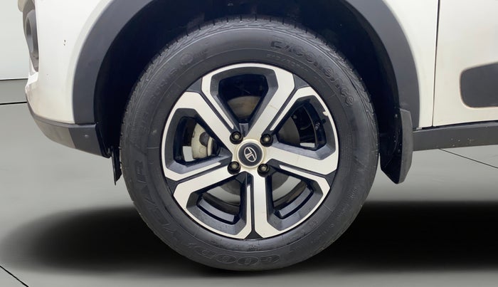 2022 Tata NEXON XZA PLUS (HS) PETROL, Petrol, Automatic, 21,010 km, Left Front Wheel