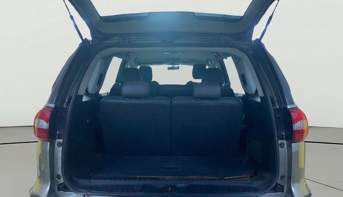 2017 Tata Hexa XT 4X2 7 STR, Diesel, Manual, 1,35,773 km, Boot Open Zoomed View