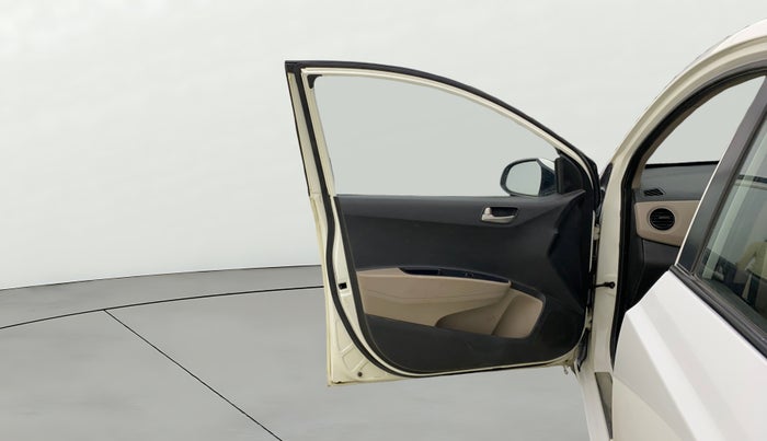 2015 Hyundai Xcent S 1.2, Petrol, Manual, 69,893 km, LHS Front Door