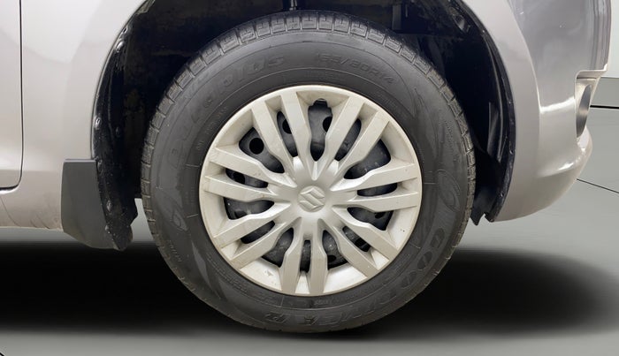2013 Maruti Swift VDI, Diesel, Manual, 1,17,217 km, Right Front Wheel
