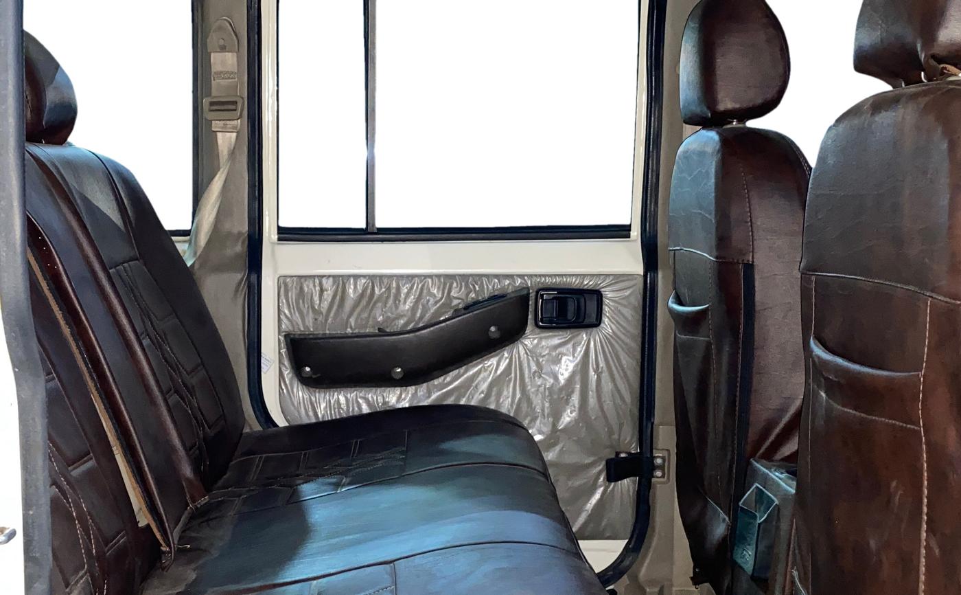 2020 Mahindra Bolero B6 (O), Diesel, Manual, 1,00,439 km, Right Side Rear Door Cabin