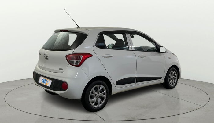 2017 Hyundai Grand i10 MAGNA 1.2 KAPPA VTVT, CNG, Manual, 72,918 km, Right Back Diagonal