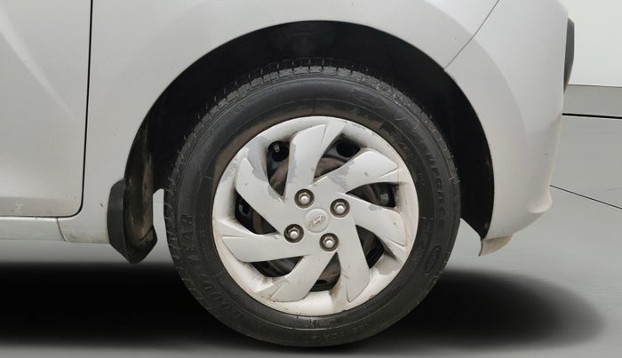 2019 Hyundai NEW SANTRO SPORTZ CNG, CNG, Manual, 1,34,769 km, Right Front Wheel