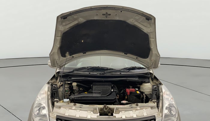 2014 Maruti Swift VXI, Petrol, Manual, 31,497 km, Open Bonet