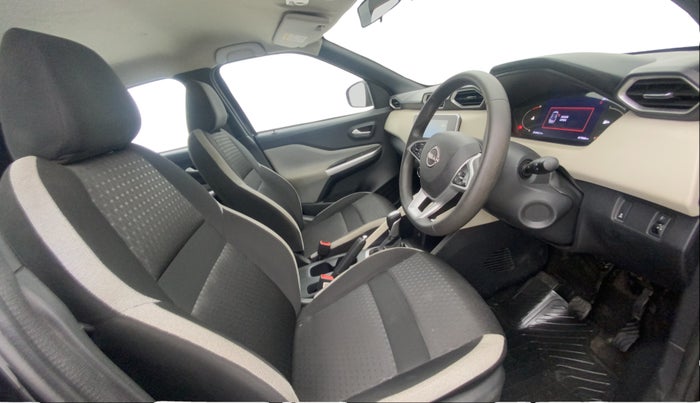 2022 Nissan MAGNITE XV TURBO CVT, Petrol, Automatic, 41,962 km, Right Side Front Door Cabin