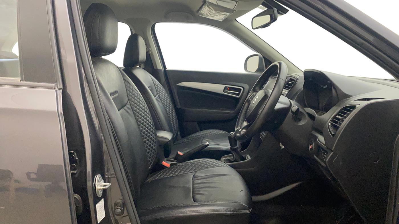 2021 Maruti Vitara Brezza ZXI PLUS, Petrol, Manual, 45,756 km, Right Side Front Door Cabin