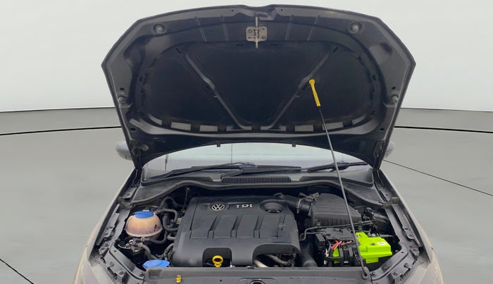 2015 Volkswagen Polo HIGHLINE1.5L, Diesel, Manual, 88,284 km, Open Bonet