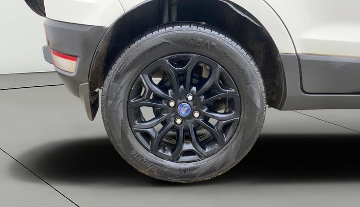 2016 Ford Ecosport TITANIUM 1.5L DIESEL, Diesel, Manual, 1,40,958 km, Right Rear Wheel