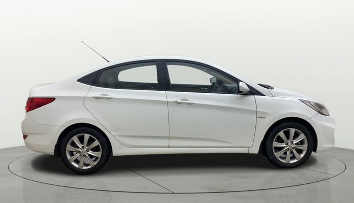 2013 Hyundai Verna FLUIDIC 1.6 CRDI SX, Diesel, Manual, 58,346 km, Right Side View