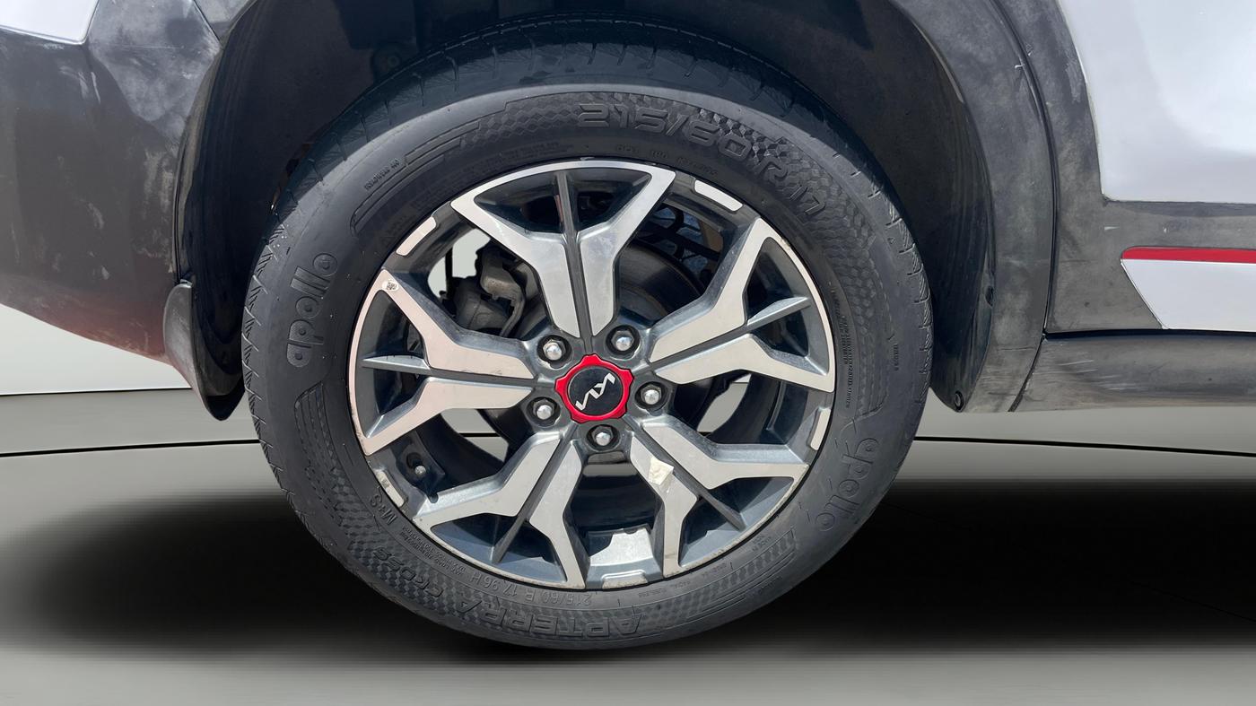 2022 KIA SELTOS GTX PLUS 1.5 DIESEL AT, Diesel, Automatic, 72,808 km, Right Rear Wheel