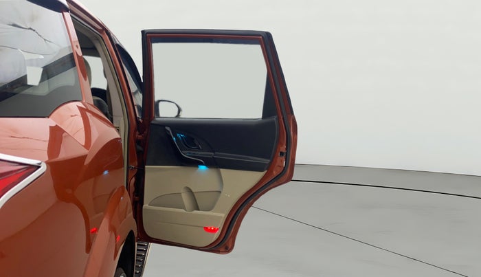 2017 Mahindra XUV500 W4, Diesel, Manual, 85,231 km, RHS Rear Door