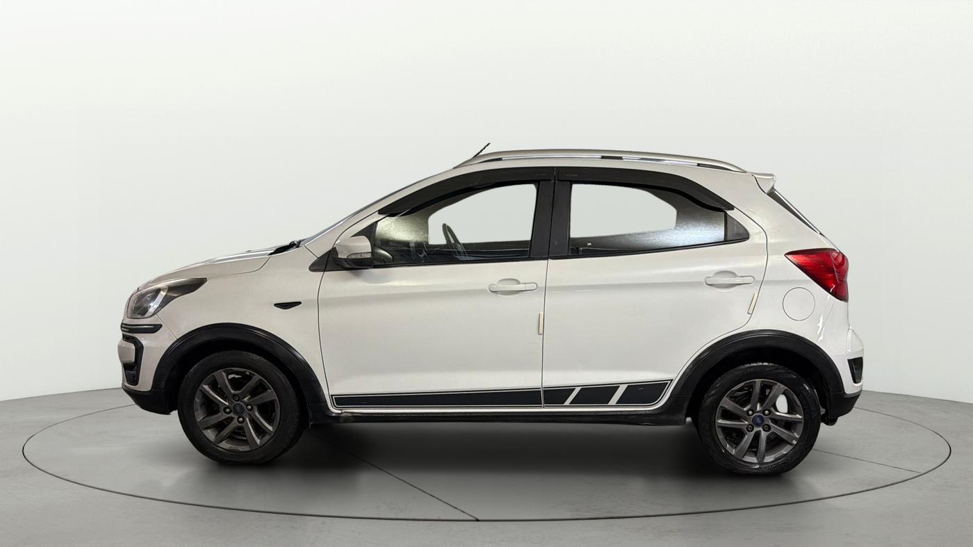 2018 Ford FREESTYLE TITANIUM 1.5 DIESEL, Diesel, Manual, 1,10,017 km, Left Side