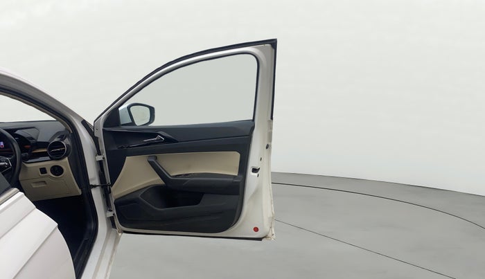 2022 Skoda SLAVIA STYLE 1.5L TSI DSG, Petrol, Automatic, 30,162 km, RHS Front Door