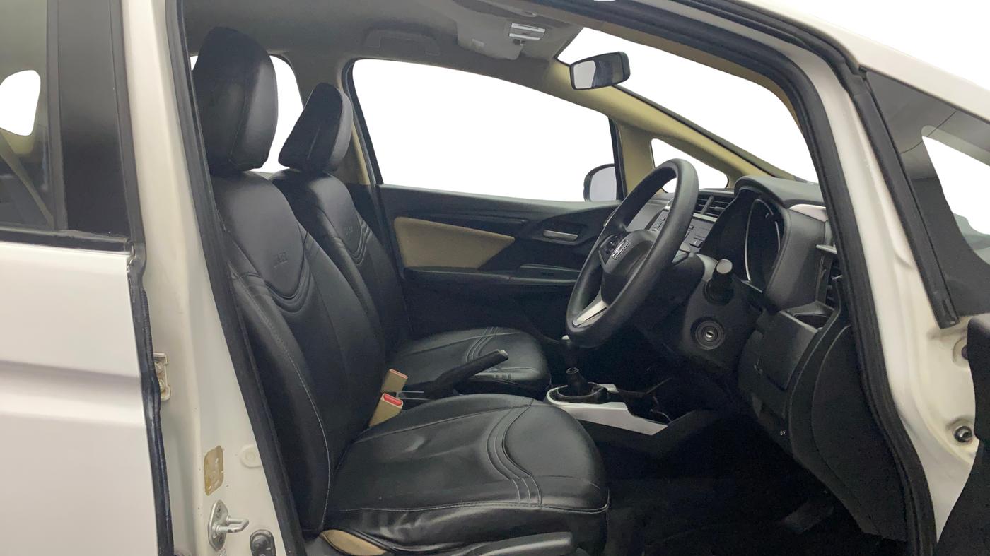 2017 Honda Jazz 1.2L I-VTEC SV, Petrol, Manual, 1,24,205 km, Right Side Front Door Cabin