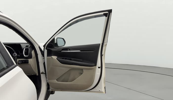 2021 KIA SONET HTX 1.5, Diesel, Manual, 99,945 km, RHS Front Door