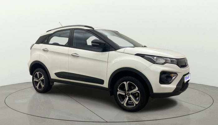 2023 Tata NEXON XM PETROL, Petrol, Manual, 26,730 km, Right Front Diagonal