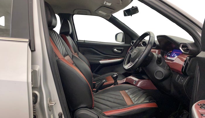 2021 Nissan MAGNITE XV PREMIUM, Petrol, Manual, 89,089 km, Right Side Front Door Cabin