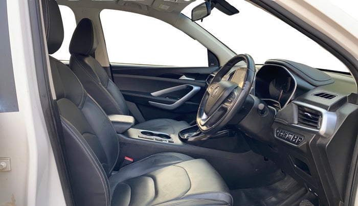 2019 MG HECTOR SHARP 1.5 DCT PETROL, Petrol, Automatic, 22,683 km, Right Side Front Door Cabin