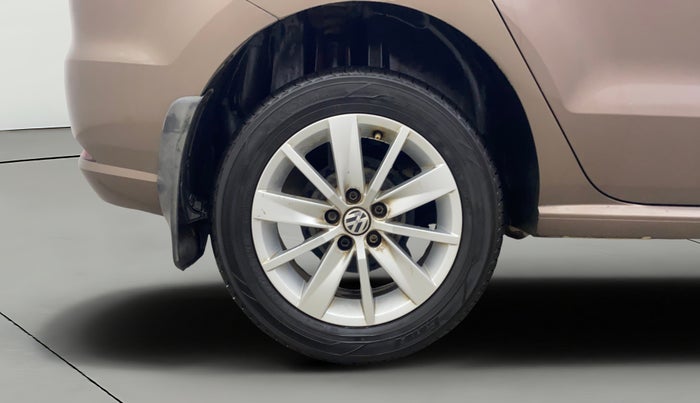 2016 Volkswagen Ameo HIGHLINE1.2L, Petrol, Manual, 66,761 km, Right Rear Wheel