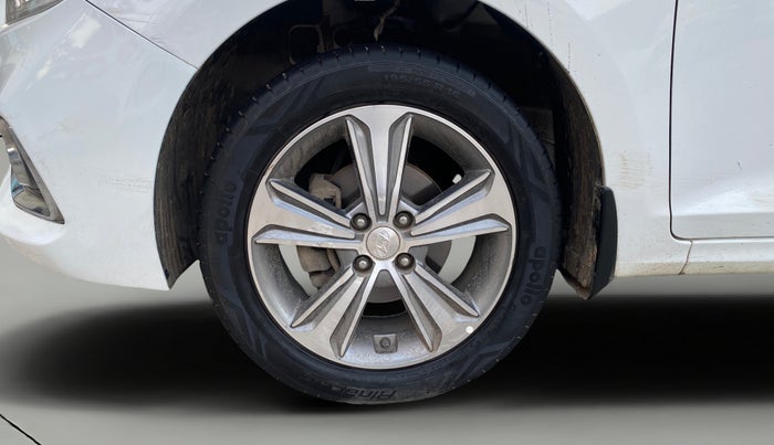 2018 Hyundai Verna 1.6 VTVT SX, Petrol, Manual, 87,828 km, Left Front Wheel