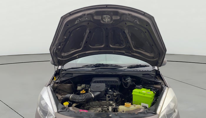 2018 Tata Tiago XT PETROL, Petrol, Manual, 1,03,888 km, Open Bonet