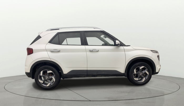 2021 Hyundai VENUE SX 1.5 (O) EXECUTIVE CRDI, Diesel, Manual, 82,303 km, Right Side View