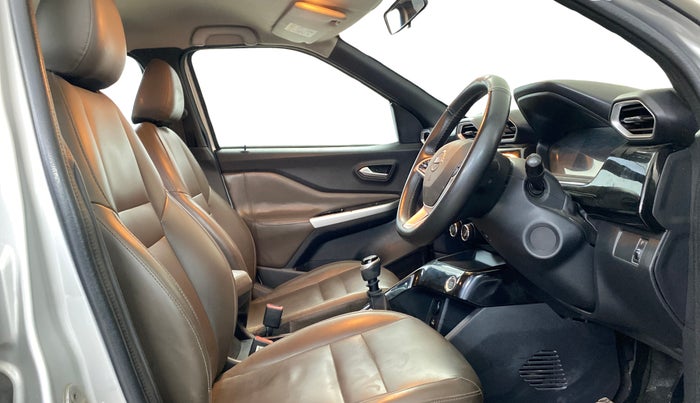 2022 Nissan MAGNITE XV MT, Petrol, Manual, 71,978 km, Right Side Front Door Cabin