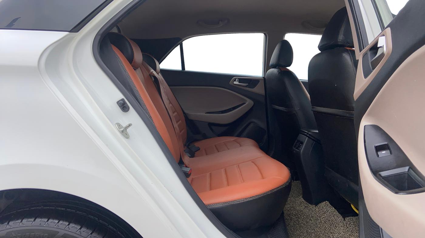 2019 Hyundai Elite i20 ASTA 1.4 CRDI (O), Diesel, Manual, 76,855 km, Right Side Rear Door Cabin