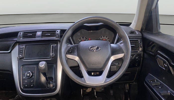 2018 Mahindra KUV 100 NXT K8 P 6 STR, Petrol, Manual, 65,662 km, Steering Wheel Close Up