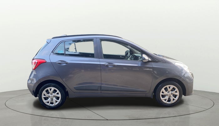 2017 Hyundai Grand i10 SPORTZ (O) 1.2 KAPPA VTVT, Petrol, Manual, 35,629 km, Right Side View