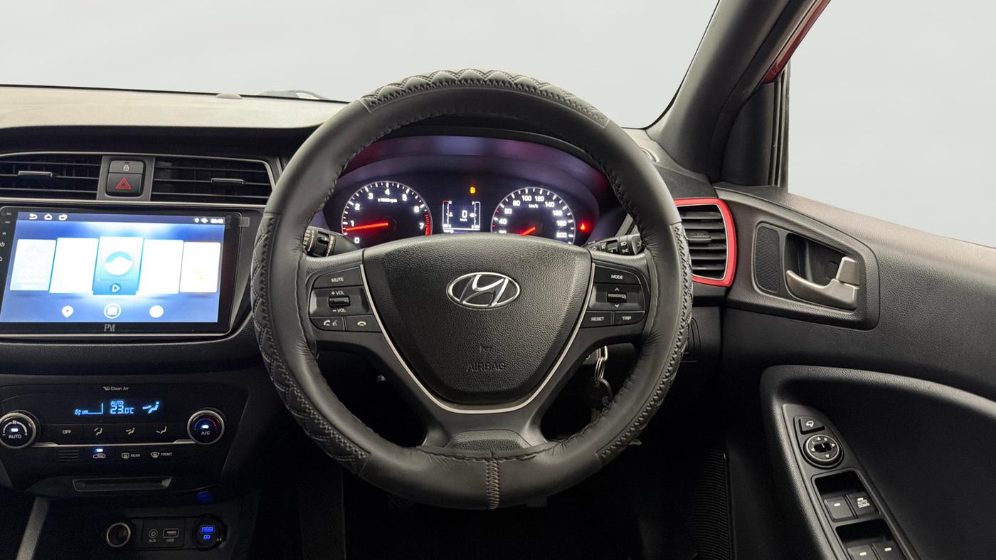 2018 Hyundai Elite i20 ASTA 1.2 DUAL TONE, Petrol, Manual, 58,376 km, Steering Wheel Close Up