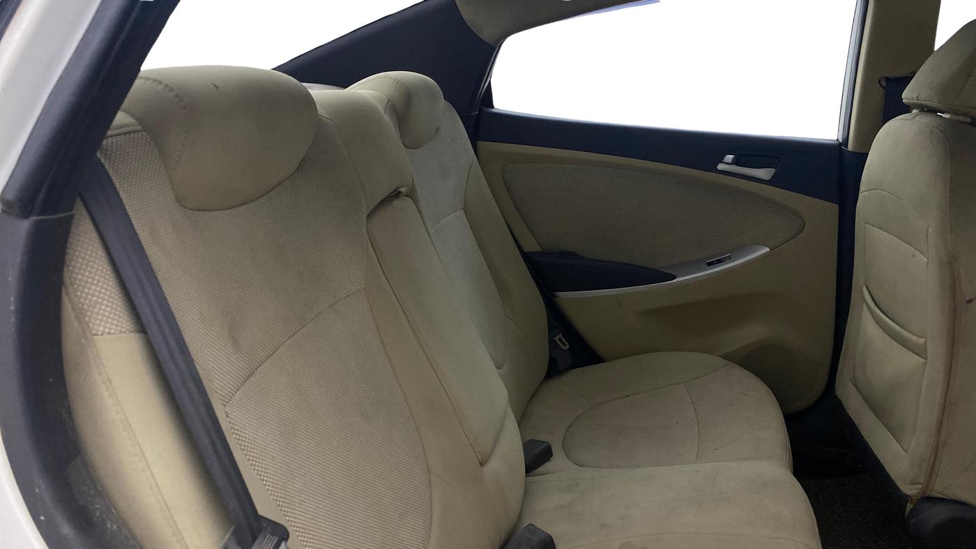 2014 Hyundai Verna FLUIDIC 1.4 VTVT, Petrol, Manual, 90,834 km, Right Side Rear Door Cabin