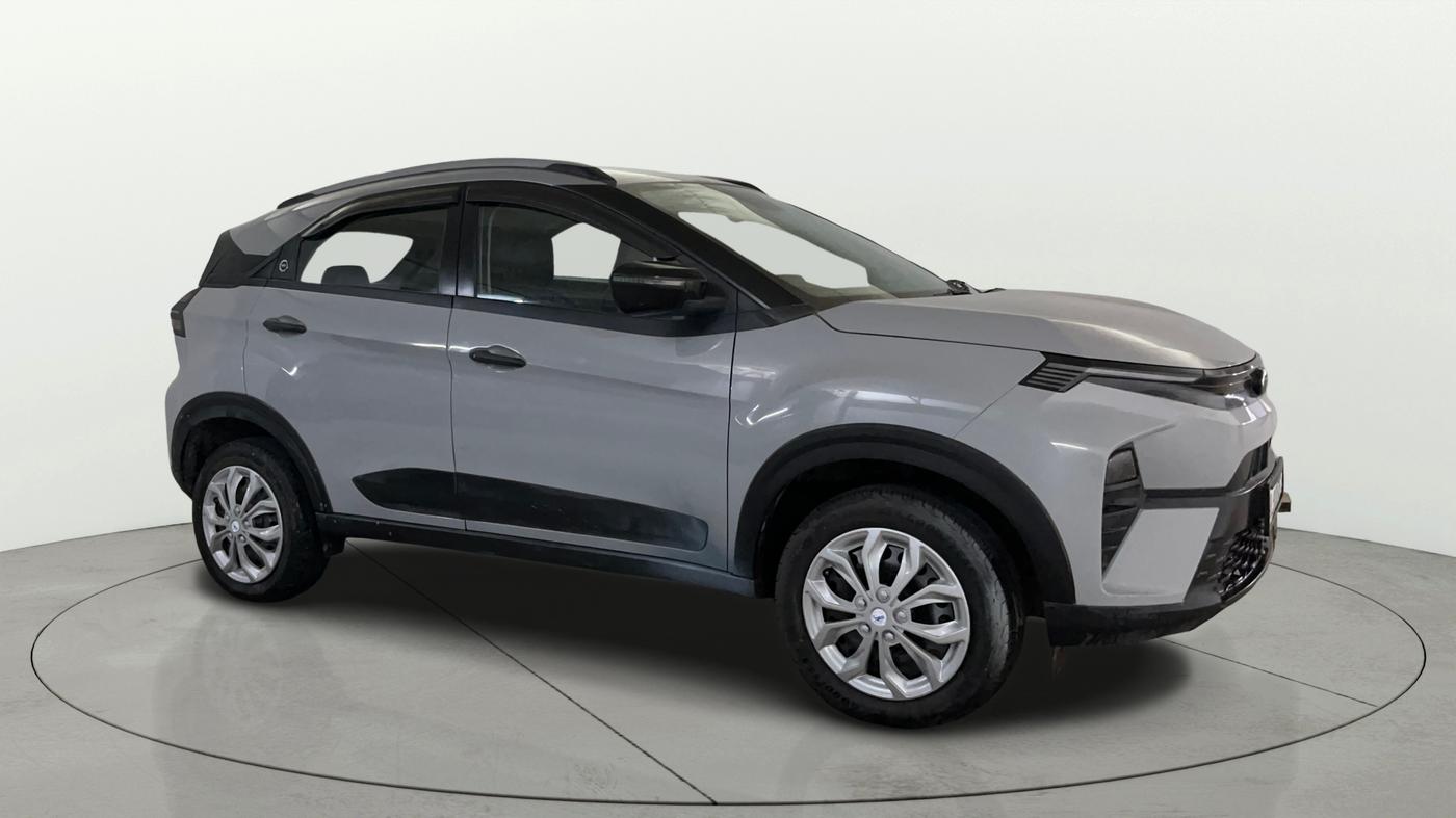 2024 Tata NEXON PURE 1.2 PETROL, CNG, Manual, 20,901 km, Right Front Diagonal