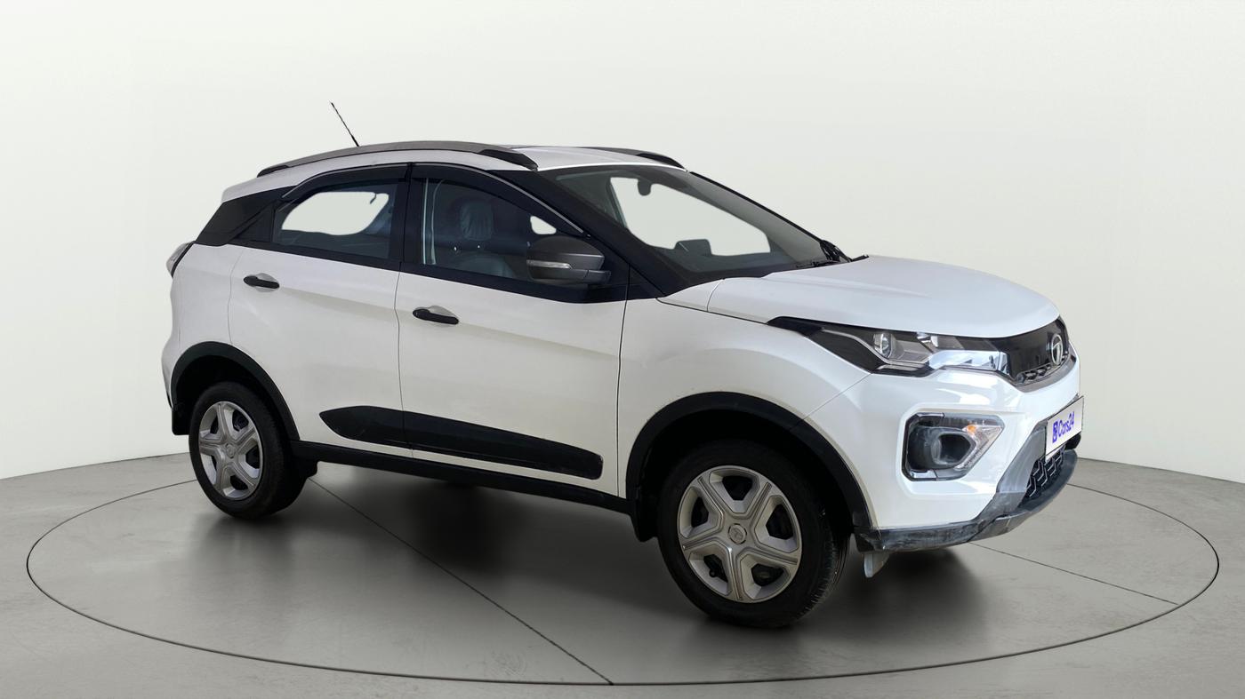 2022 Tata NEXON XM SUNROOF PETROL, Petrol, Manual, 14,220 km, Right Front Diagonal