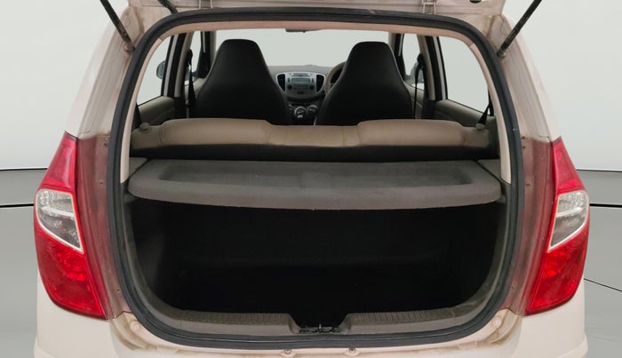 2015 Hyundai i10 SPORTZ 1.1, Petrol, Manual, 23,803 km, Boot Open Zoomed View