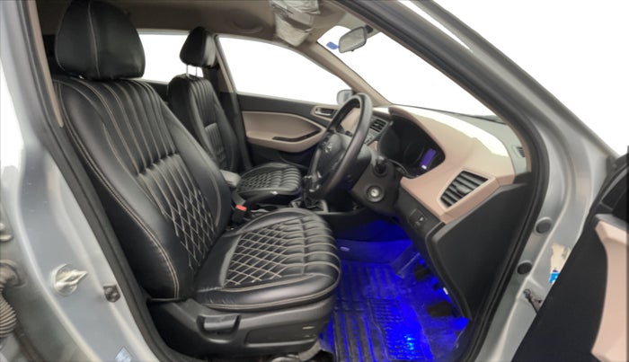 2019 Hyundai Elite i20 MAGNA PLUS 1.2, Petrol, Manual, 22,213 km, Right Side Front Door Cabin