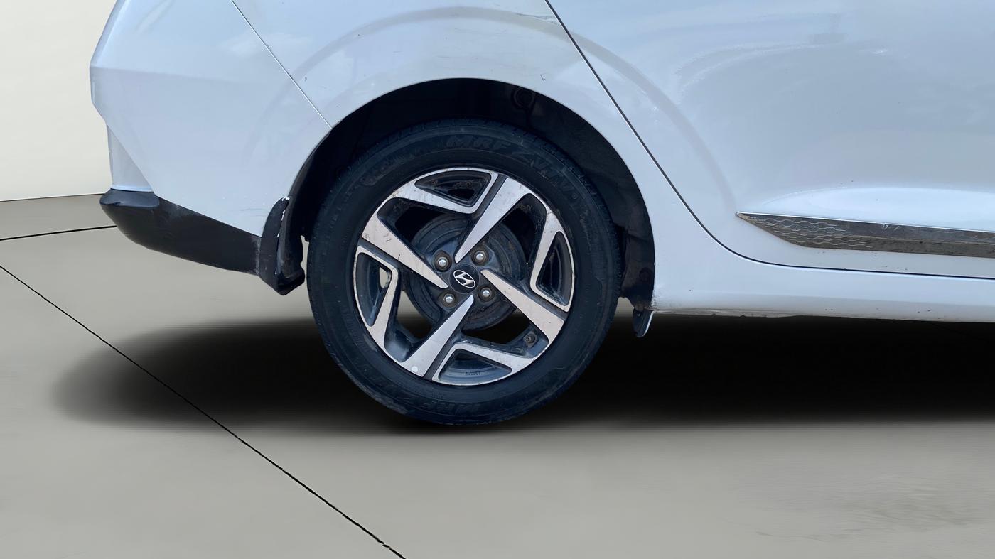 2020 Hyundai AURA SX 1.2, Petrol, Manual, 1,32,585 km, Right Rear Wheel